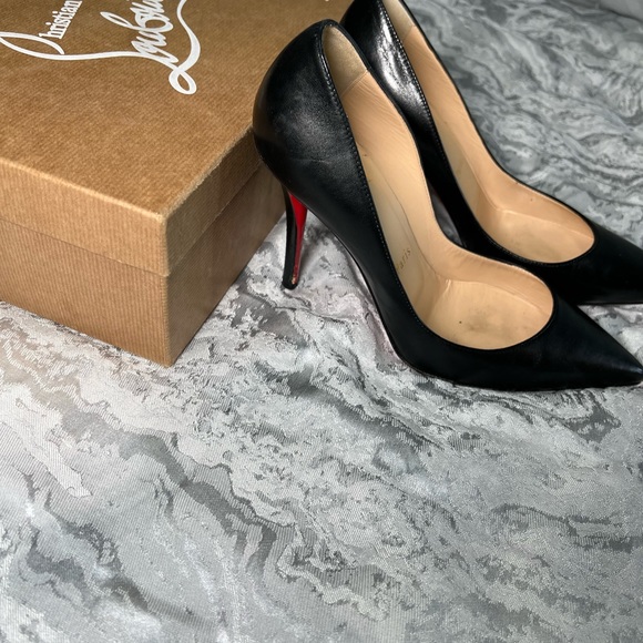 Christian Louboutin So Kate Pumps *AUTHENTIC* - Picture 2 of 6